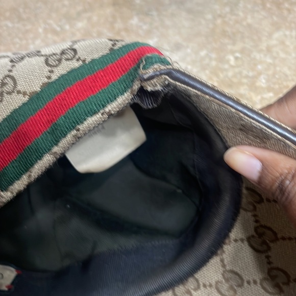 Gucci hat with adjustable strap - Picture 3 of 5